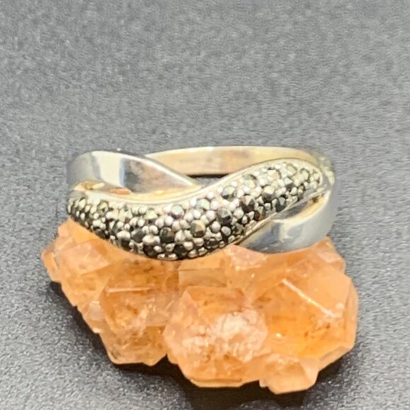 Sterling Silver 925 Marcasite Open Twist Design Tapered Band Ring Size 8 - Picture 2 of 10